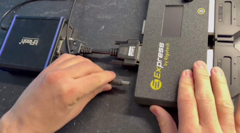 Express-bflash-bench-cable Express-bflash-bench-cable