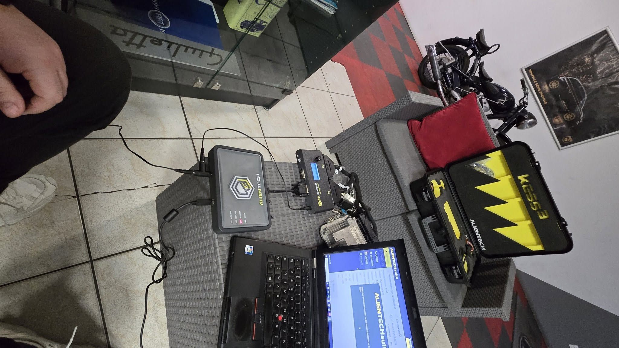 Marius1 express-with-kess3-boot-cable