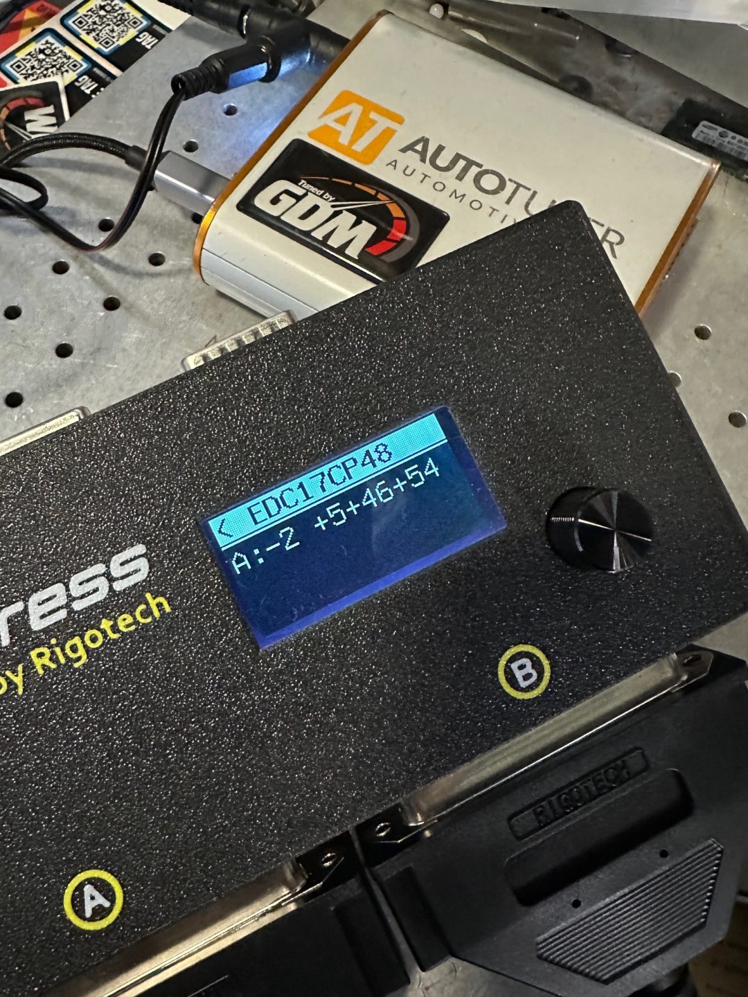 Videos / references % edc17cp48-volvo-bench-cable